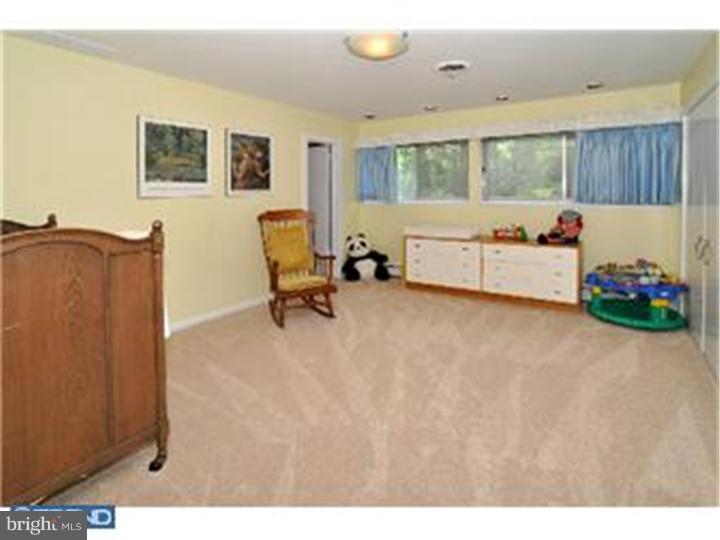 927 Frazier Road Rydal, PA 19046 - Photo 12 of 21