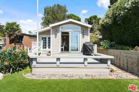 $2,175,000 | 31 Paradise Cove Road, Malibu, CA 90265