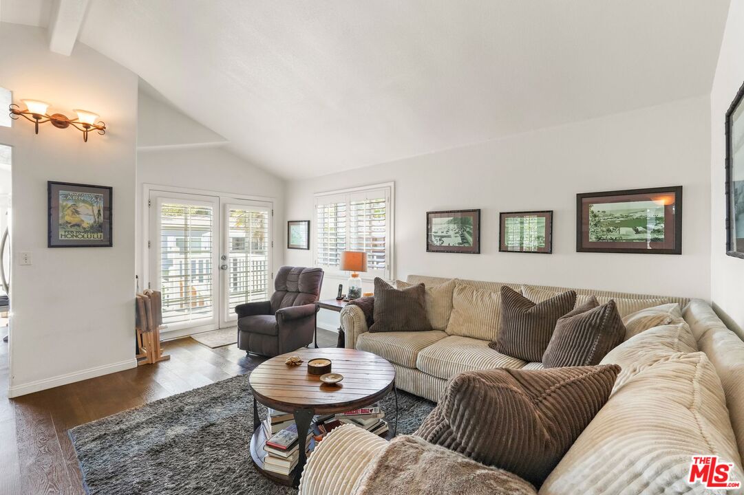 31 Paradise Cove Road Malibu, CA 90265 - Photo 9 of 25