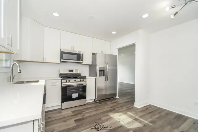 $379,900 | 16813 89th Avenue, Orland Hills, IL 60487