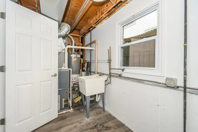 $379,900 | 16813 89th Avenue, Orland Hills, IL 60487