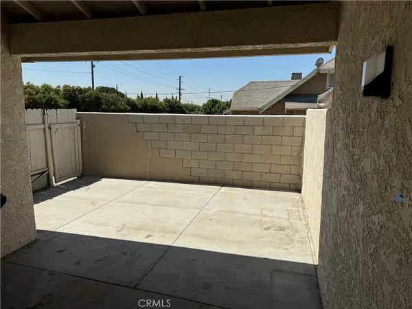 a view of parking area