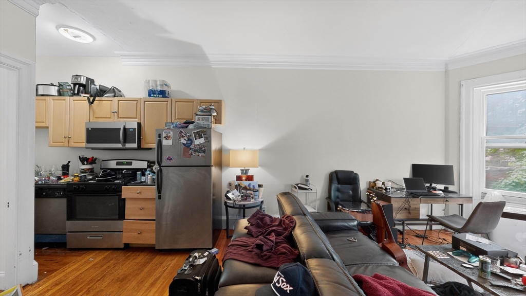 1069 Beacon Street, Unit 5 Brookline, MA 02446 - Photo 8 of 11
