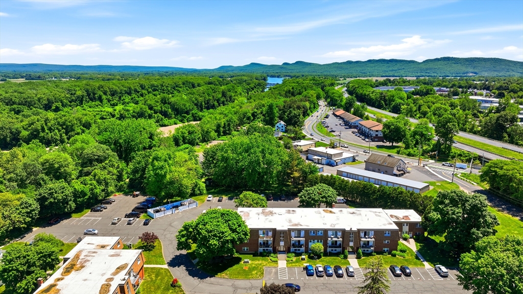 80 Damon Road, Unit 8111 Northampton, MA 01060 - Photo 26 of 31