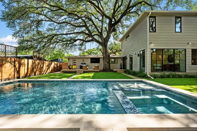 $2,495,000 | 2517 Great Oaks Parkway, Austin, TX 78756