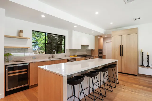 $2,495,000 | 2517 Great Oaks Parkway, Austin, TX 78756