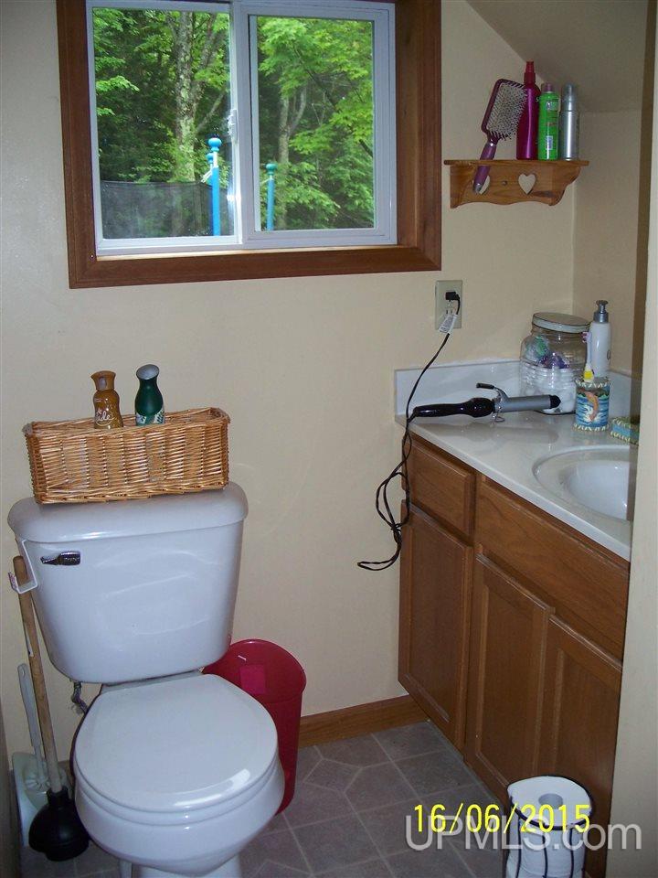 E6950 Spruce Road Bessemer, MI 49911 - Photo 14 of 22 Gallery Image 14
