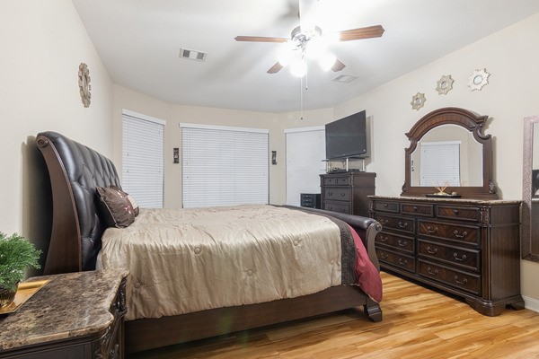 1911 Thunder Ridge Way Pearland, TX 77089 - Photo 19 of 36