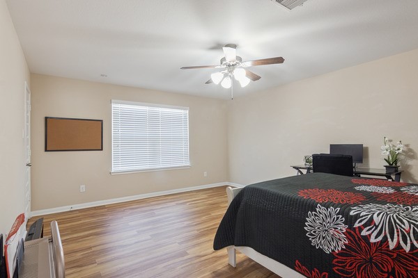 1911 Thunder Ridge Way Pearland, TX 77089 - Photo 26 of 36