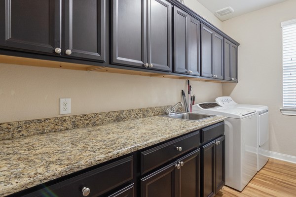 1911 Thunder Ridge Way Pearland, TX 77089 - Photo 32 of 36