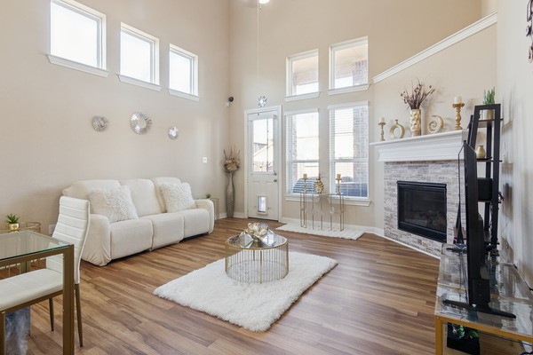 1911 Thunder Ridge Way Pearland, TX 77089 - Photo 6 of 36