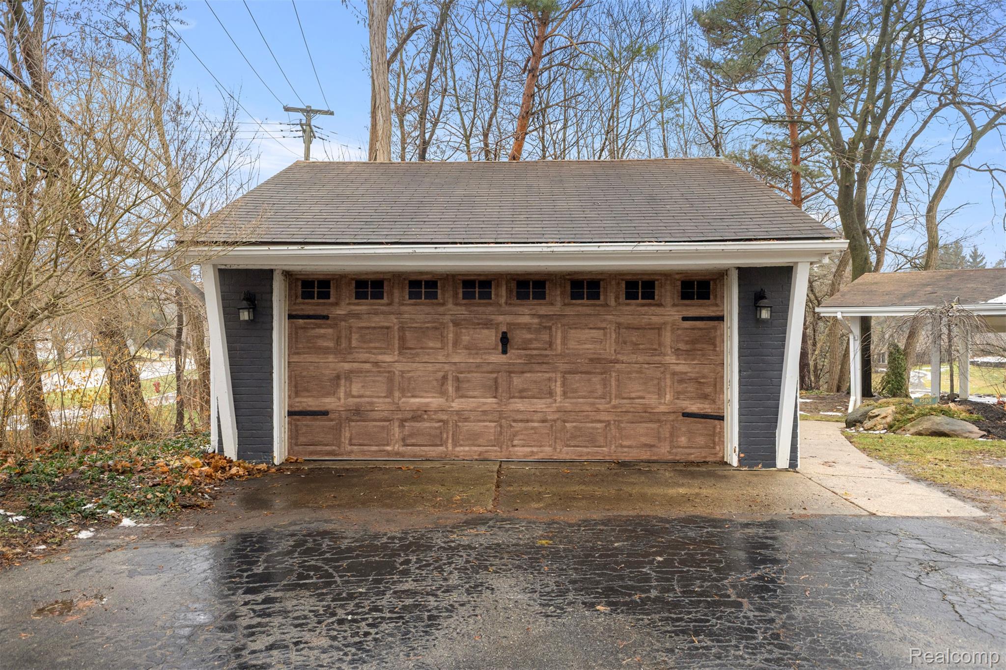 45401 West 9 Mile Road Novi, MI 48374 - Photo 2 of 67 View of detached garage