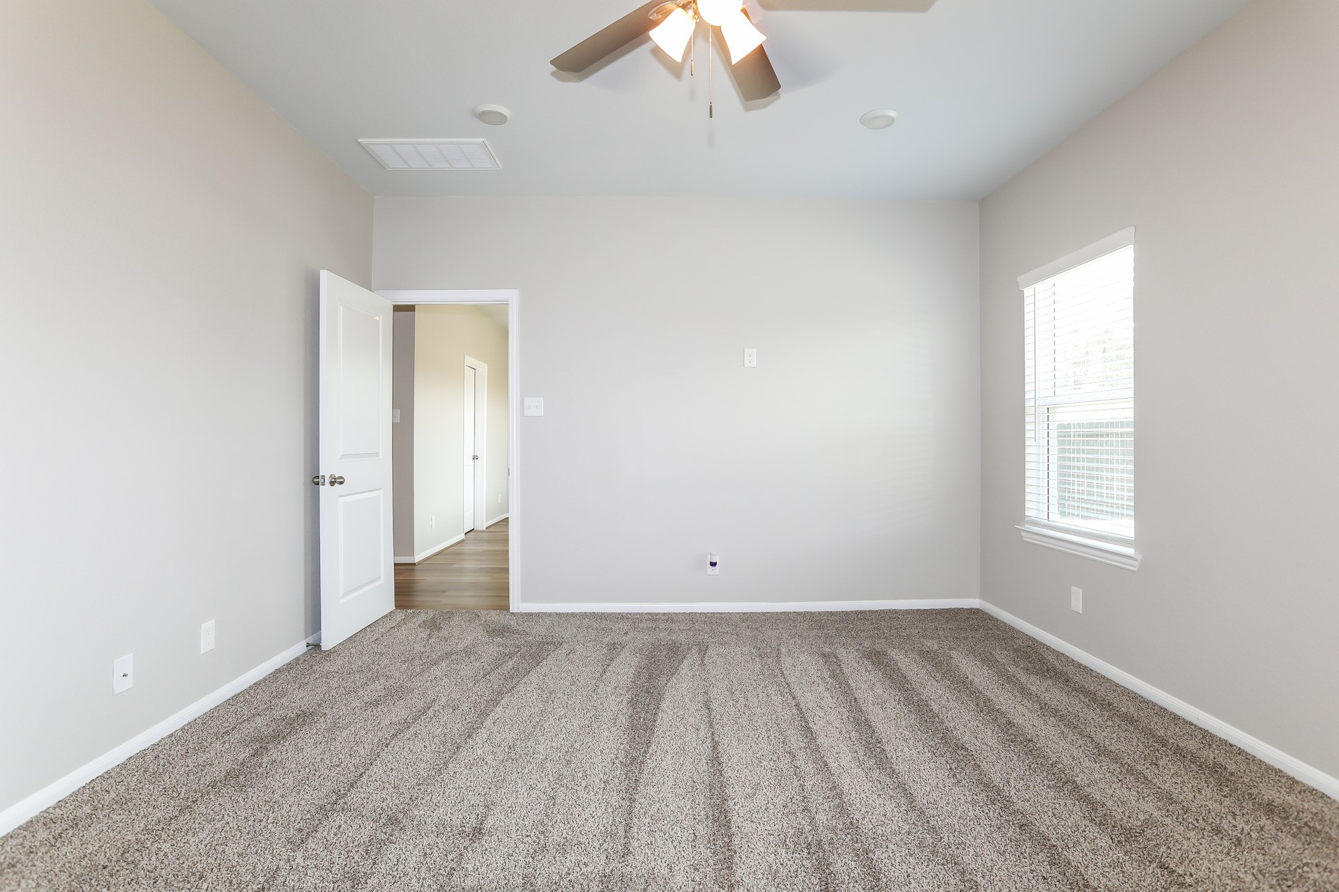 811 Steam Rdg Lane Tomball, TX 77375 - Photo 10 of 15
