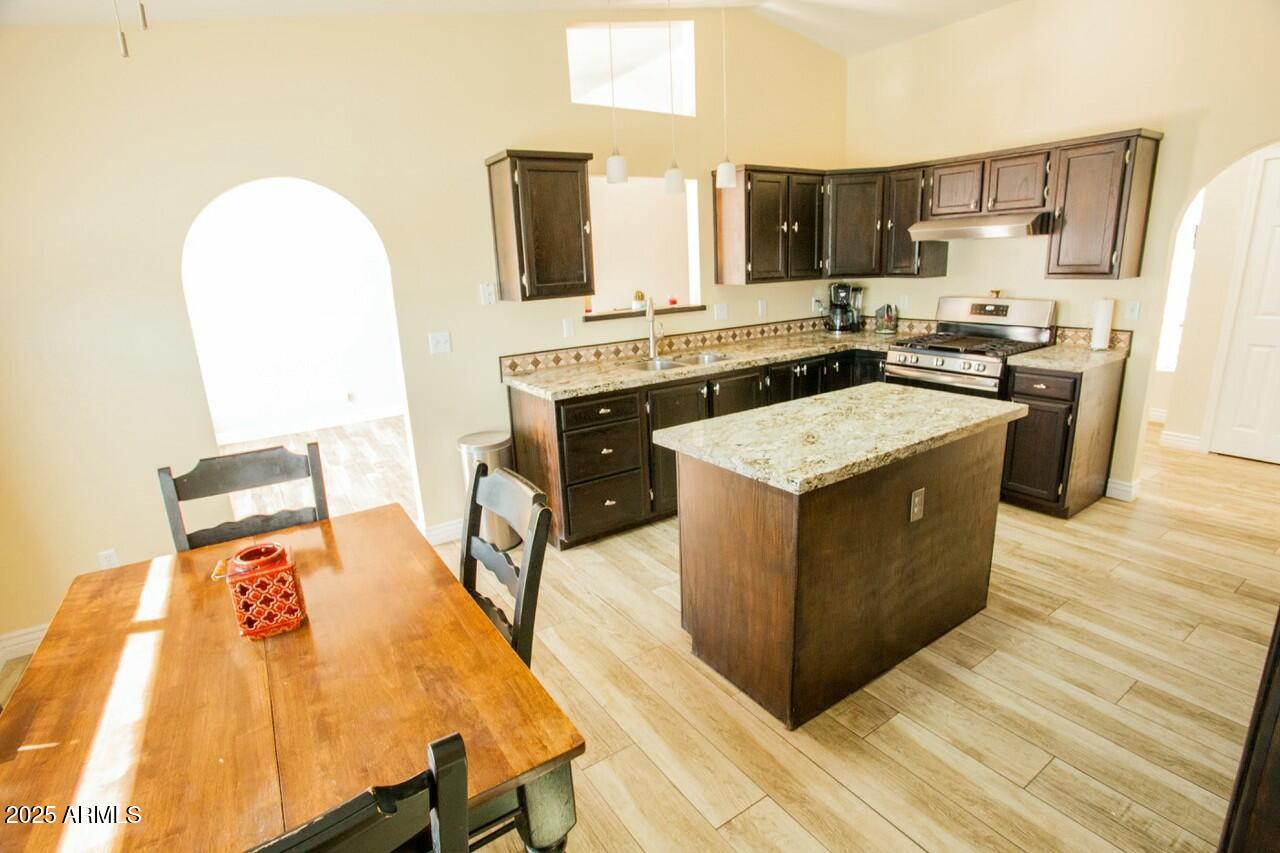 4845 South Whitewing Road Sierra Vista, AZ 85650 - Photo 5 of 31 tempImagehlaAii