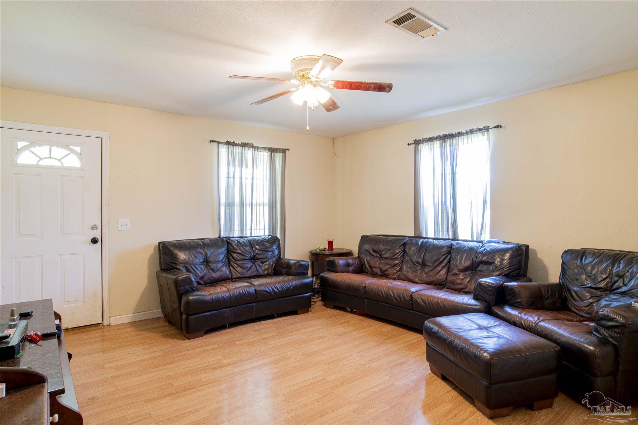 5811 Central School Road Milton, FL 32570 - Photo 2 of 20 Gallery Image 2