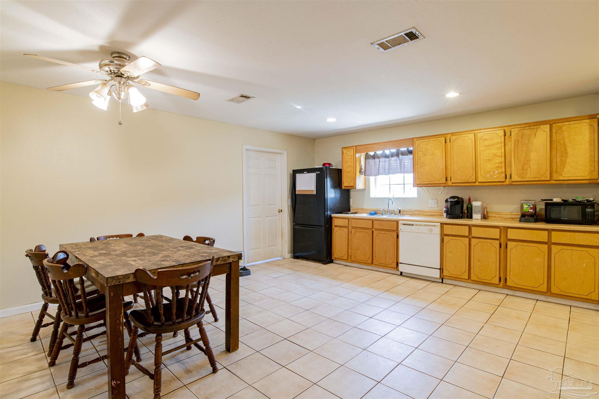 5811 Central School Road Milton, FL 32570 - Photo 5 of 20 Gallery Image 5