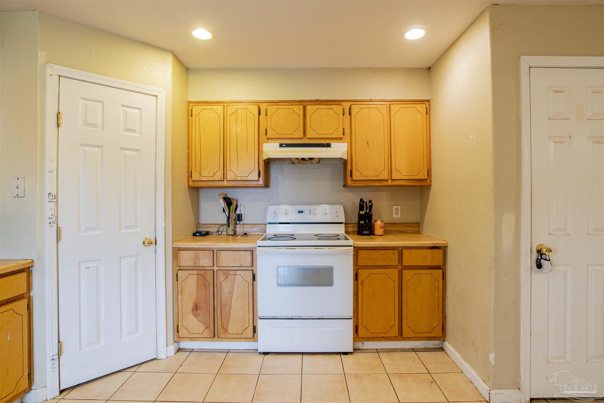 5811 Central School Road Milton, FL 32570 - Photo 7 of 20 Gallery Image 7