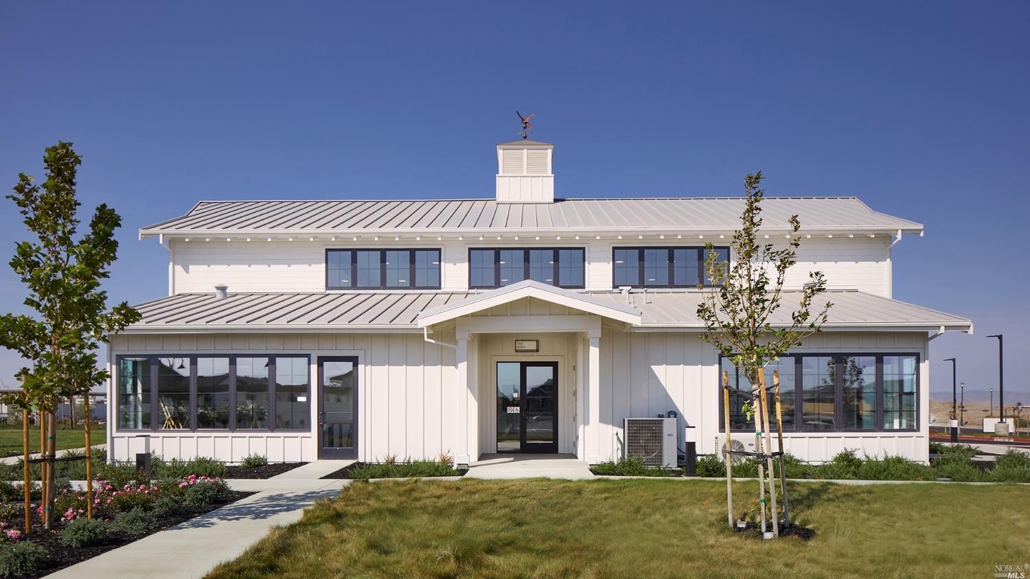 2438 Revival Lane Rio Vista, CA 94571 - Photo 37 of 40 a front view of a house with a porch