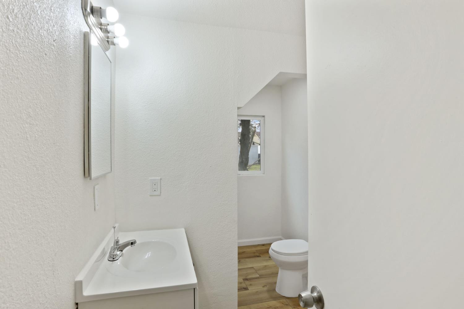 307 Joseph Road Manteca, CA 95336 - Photo 11 of 32