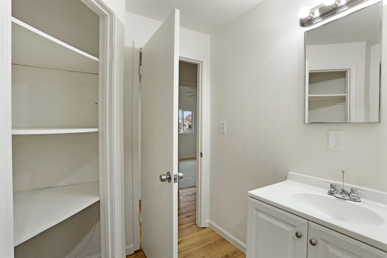 307 Joseph Road Manteca, CA 95336 - Photo 13 of 32