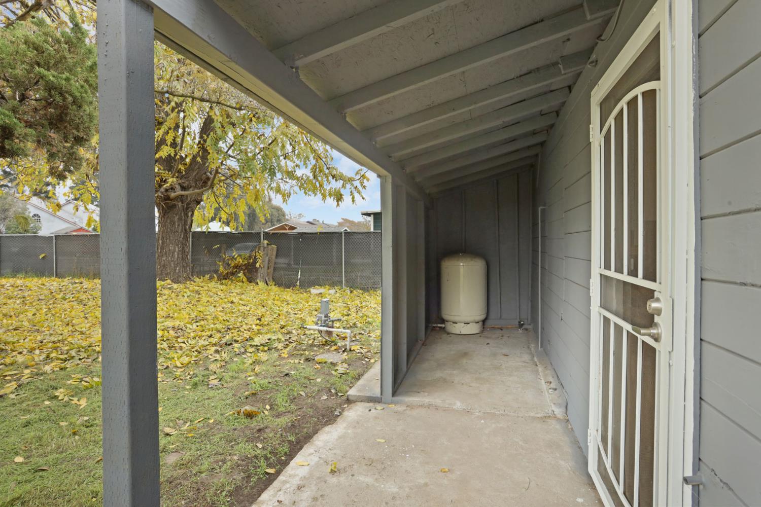 307 Joseph Road Manteca, CA 95336 - Photo 17 of 32