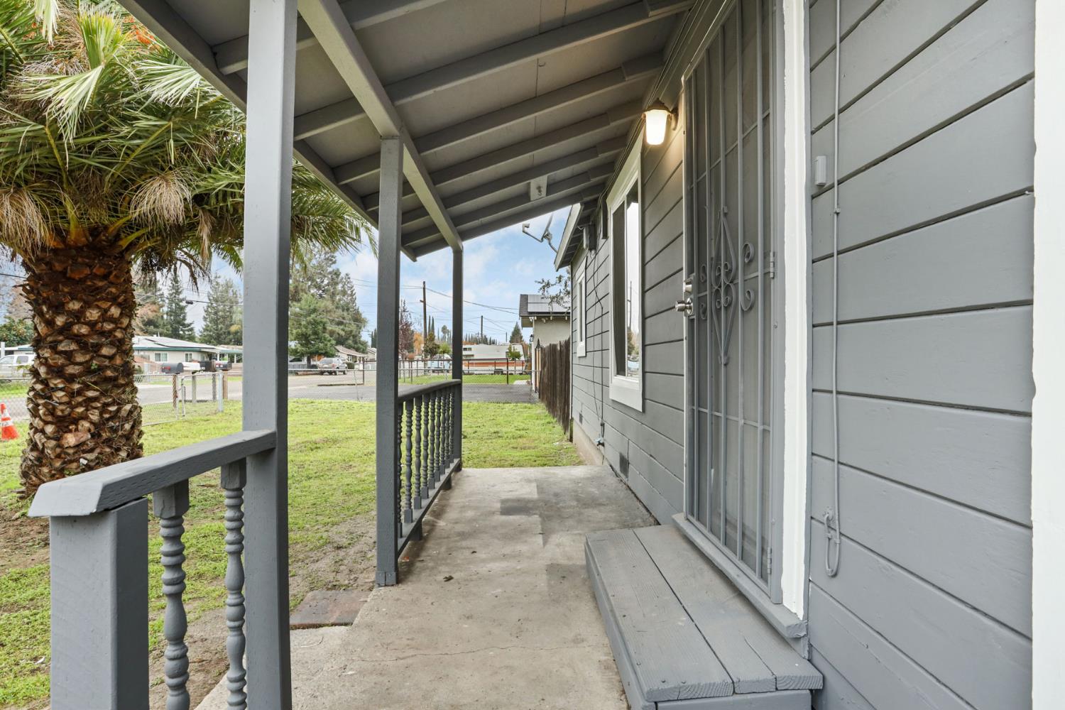 307 Joseph Road Manteca, CA 95336 - Photo 3 of 32