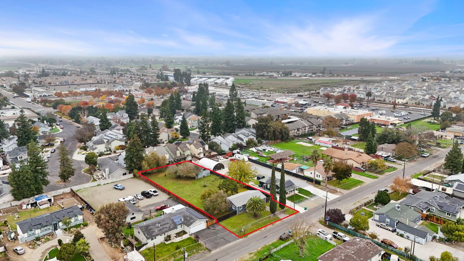 307 Joseph Road Manteca, CA 95336 - Photo 4 of 32