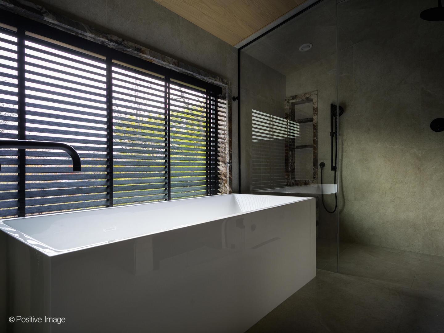 1106 Hohlfelder Road Glencoe, IL 60022 - Photo 20 of 61 a view of room and window