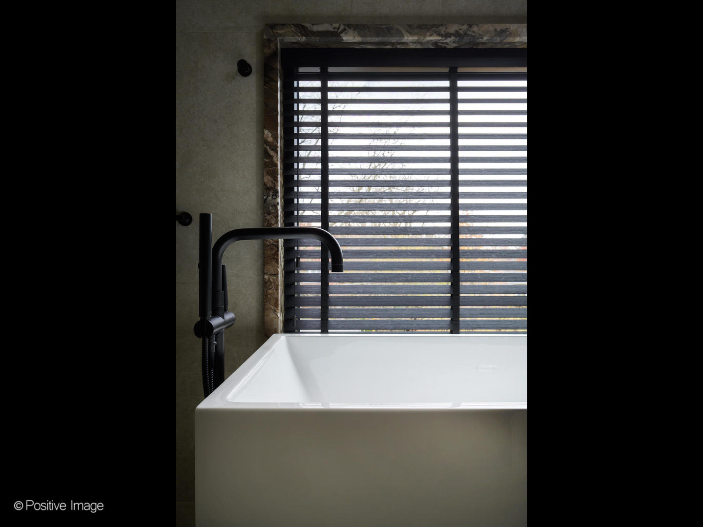 1106 Hohlfelder Road Glencoe, IL 60022 - Photo 22 of 61 a bathroom with a bathtub and sink