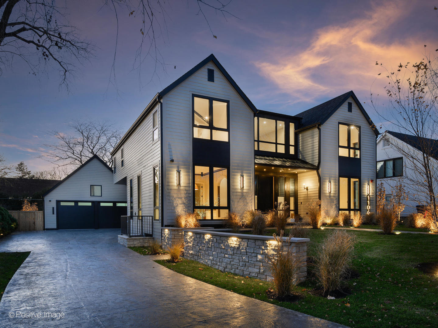 1106 Hohlfelder Road Glencoe, IL 60022 - Photo 60 of 61 a front view of a house with garden