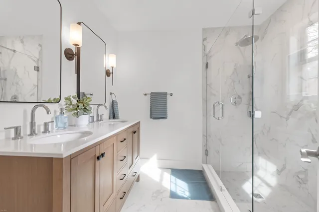 $725,000 | 1368 Thayer Hall Drive, Mount Pleasant, SC 29466