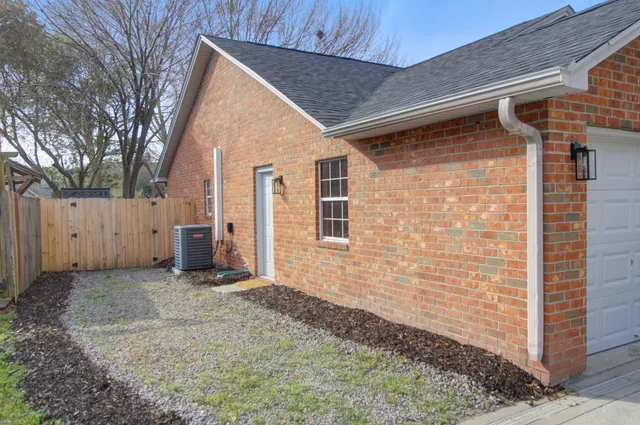 $725,000 | 1368 Thayer Hall Drive, Mount Pleasant, SC 29466