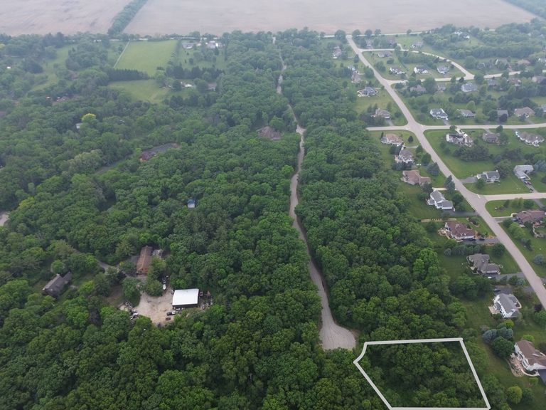 7106 Forest Oak Drive McHenry, IL 60050 - Photo 3 of 14 a view of a city