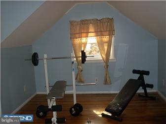 12018 Sewell Road Philadelphia, PA 19116 - Photo 6 of 11