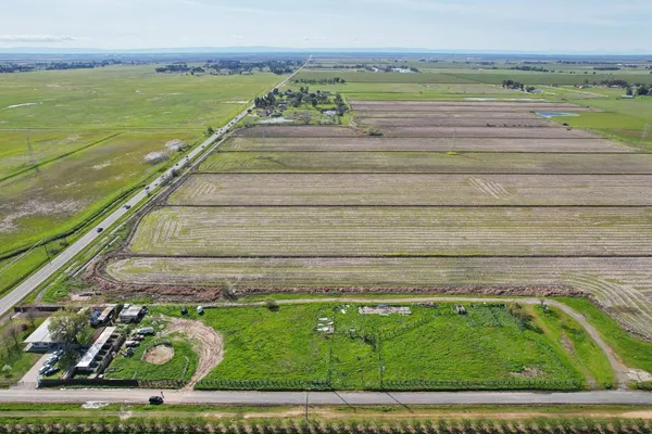 $33,800,000 | 7920 Country Acres Lane, Elverta, CA 95626