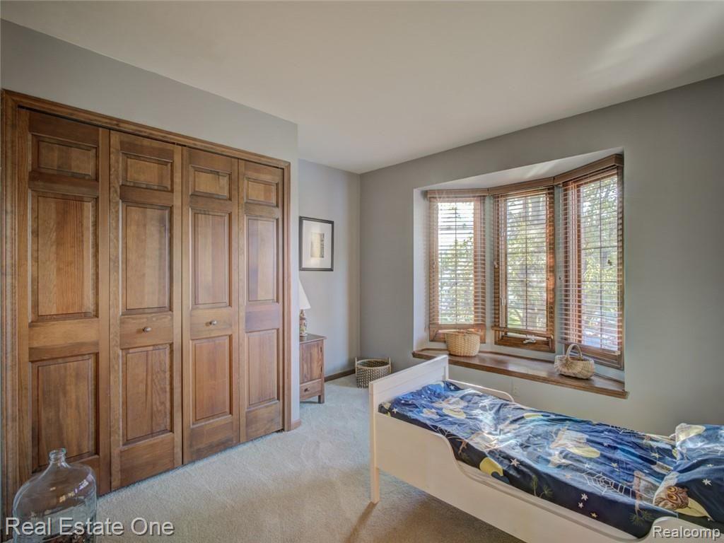 1584 Monica Court Rochester, MI 48306 - Photo 19 of 40 DSC07290_1_2.jpg