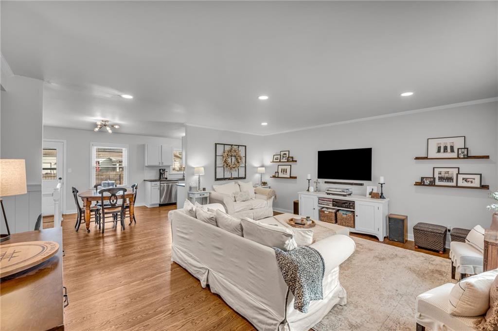 7609 Russell Road Prairie Village, KS 66208 - Photo 13 of 43