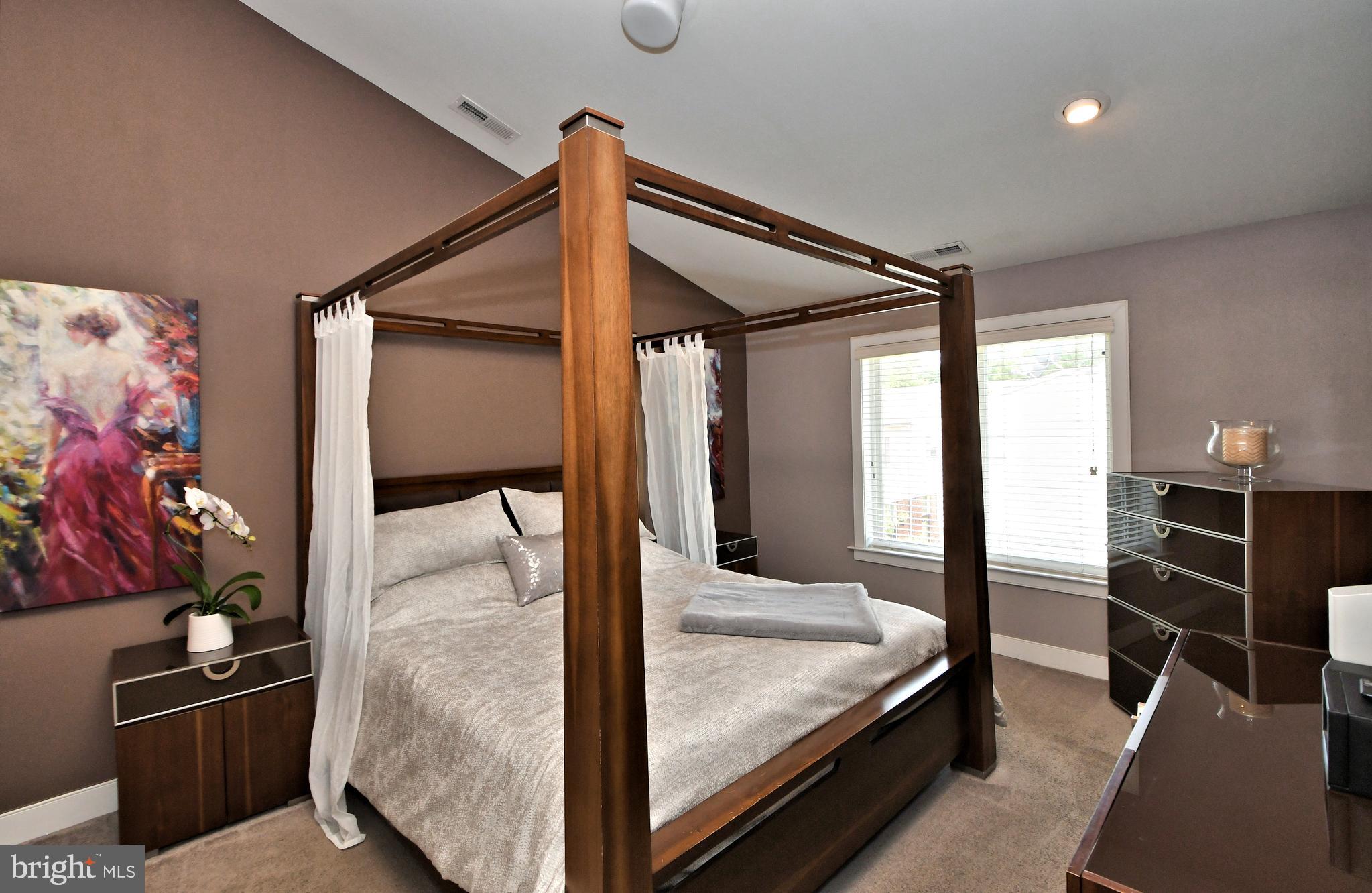 1630 Welsh Road, Unit 52G Philadelphia, PA 19115 - Photo 20 of 47 Primary Suite
