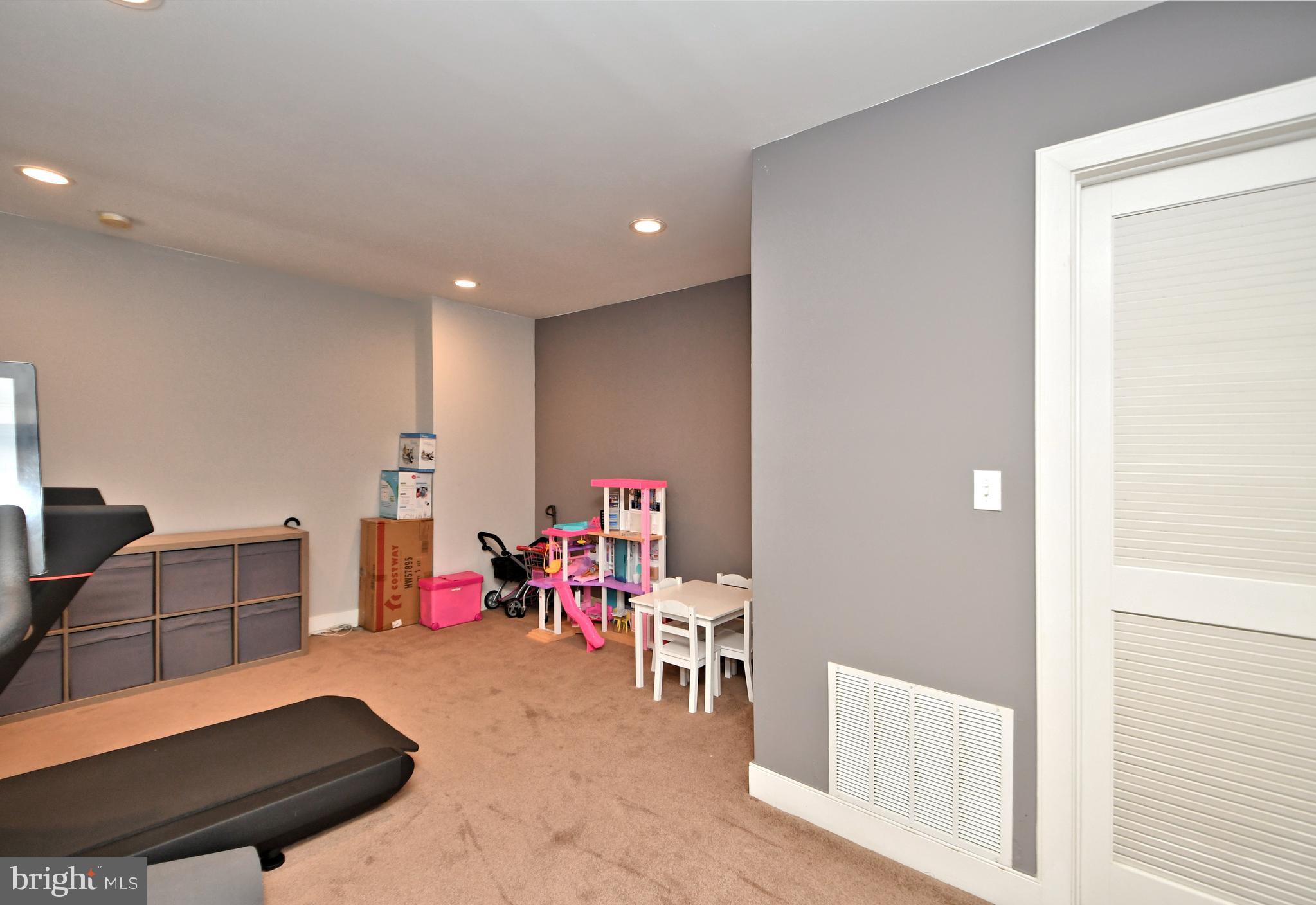1630 Welsh Road, Unit 52G Philadelphia, PA 19115 - Photo 33 of 47 Loft