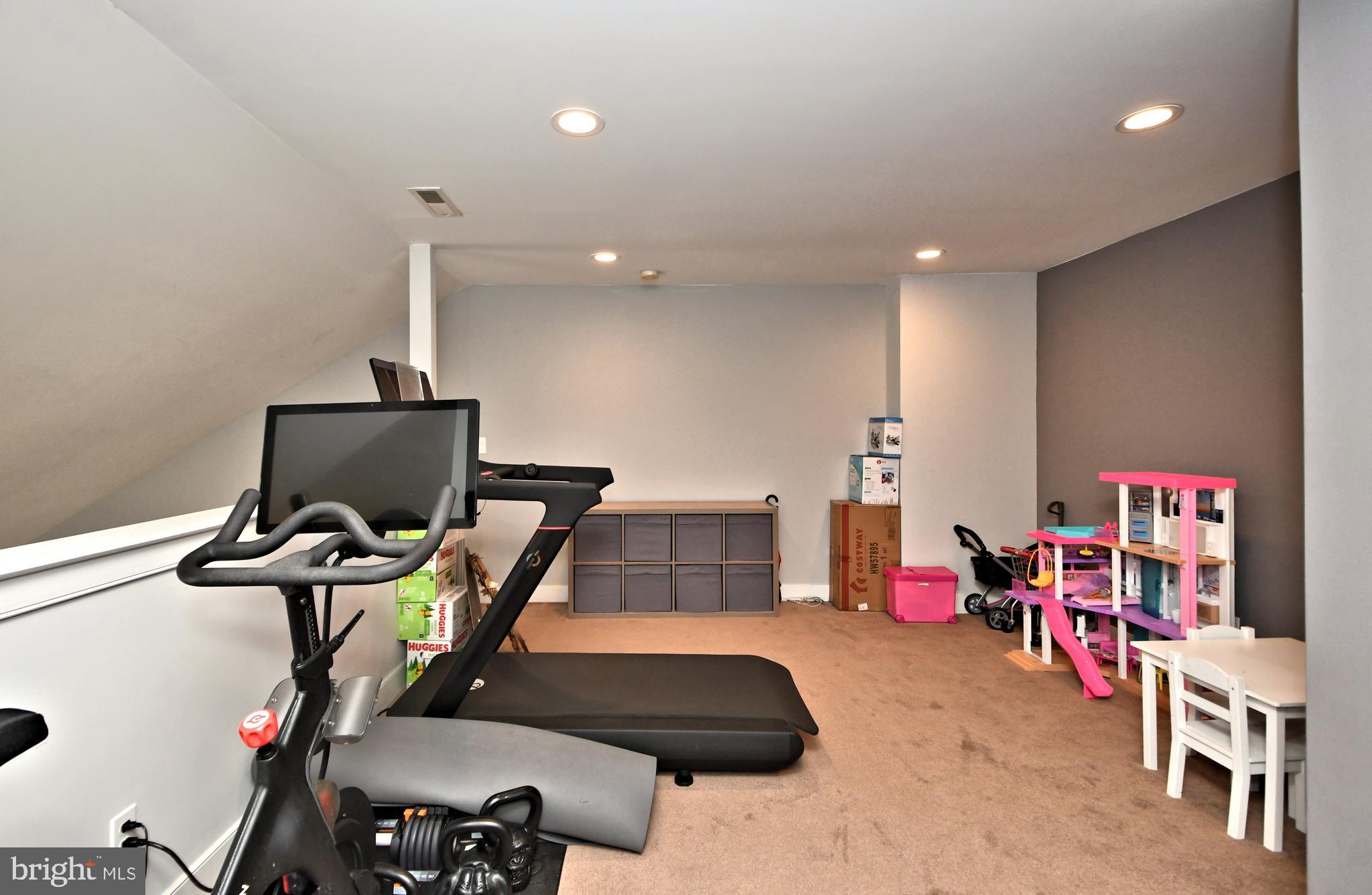 1630 Welsh Road, Unit 52G Philadelphia, PA 19115 - Photo 34 of 47