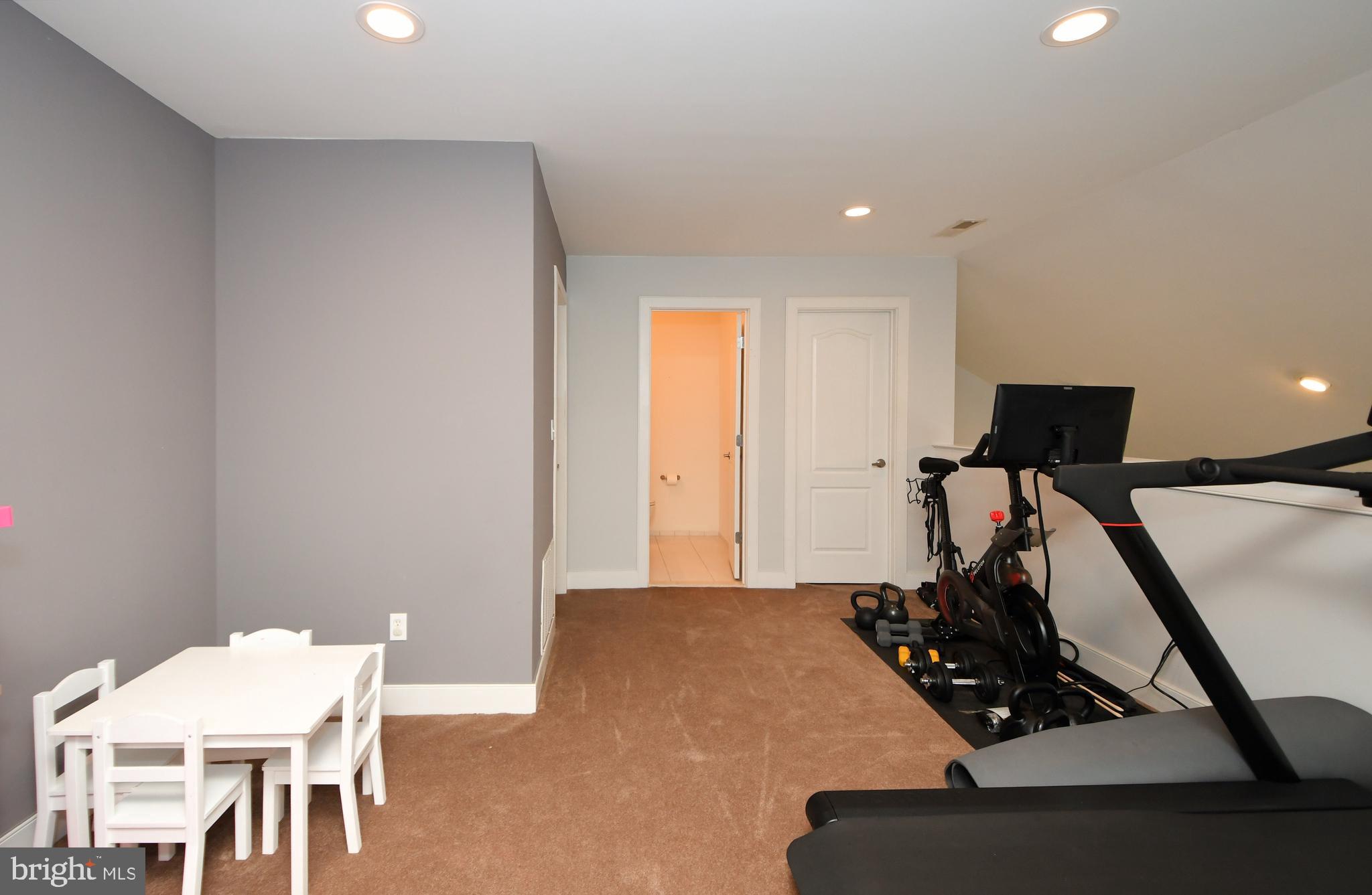 1630 Welsh Road, Unit 52G Philadelphia, PA 19115 - Photo 36 of 47