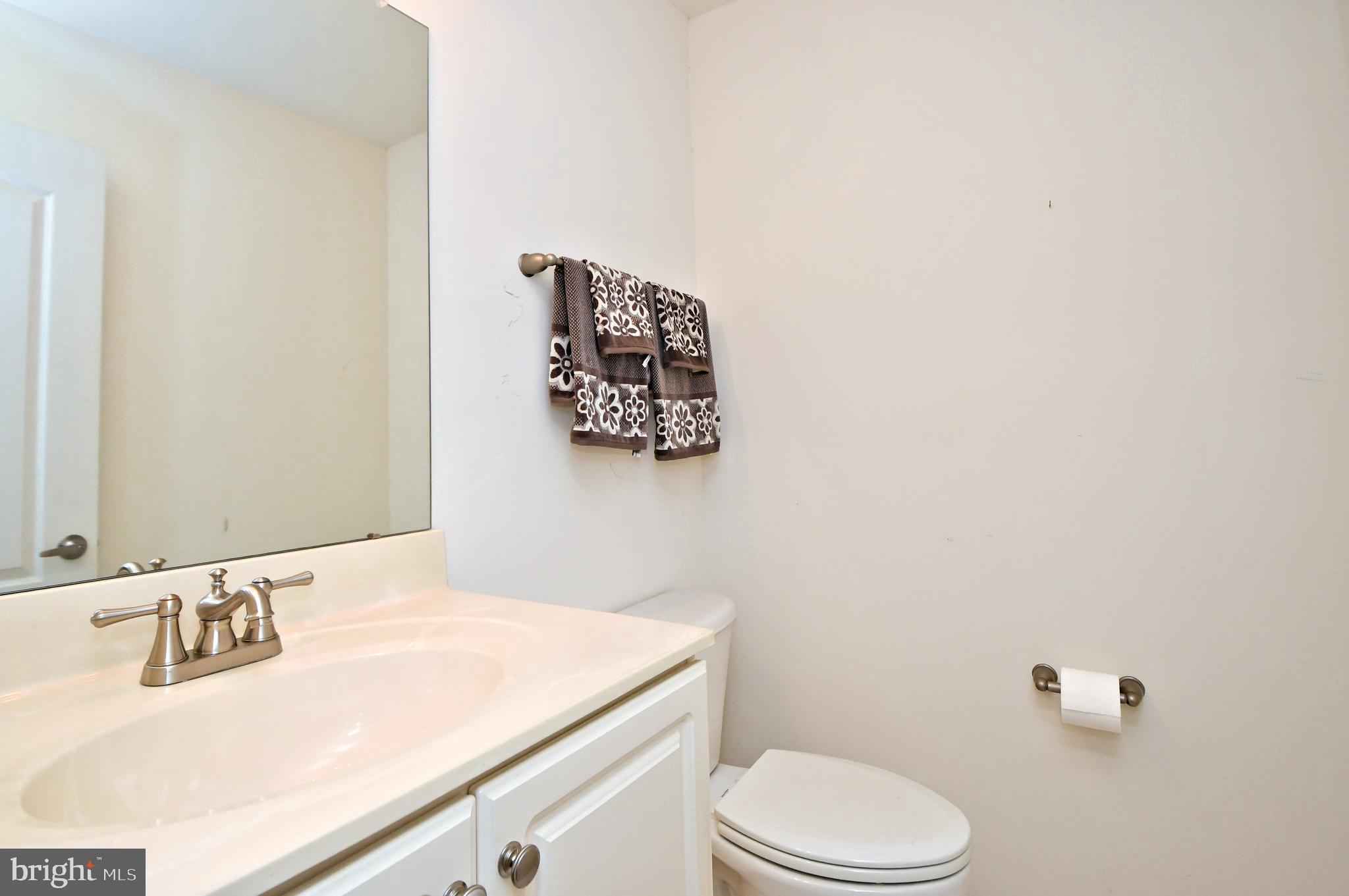 1630 Welsh Road, Unit 52G Philadelphia, PA 19115 - Photo 38 of 47 Half bath