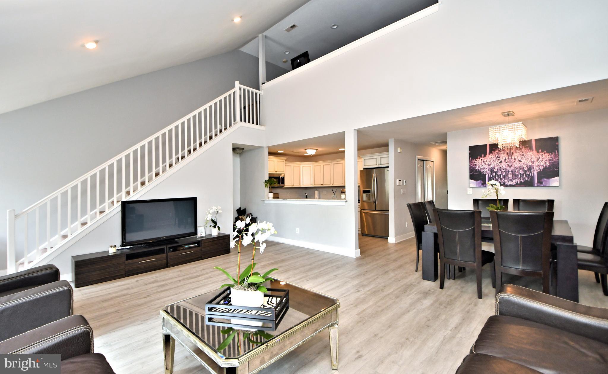 1630 Welsh Road, Unit 52G Philadelphia, PA 19115 - Photo 4 of 47 Open floor plan