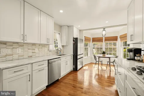 $985,000 | 4721 Pickett Road, Fairfax, VA 22032