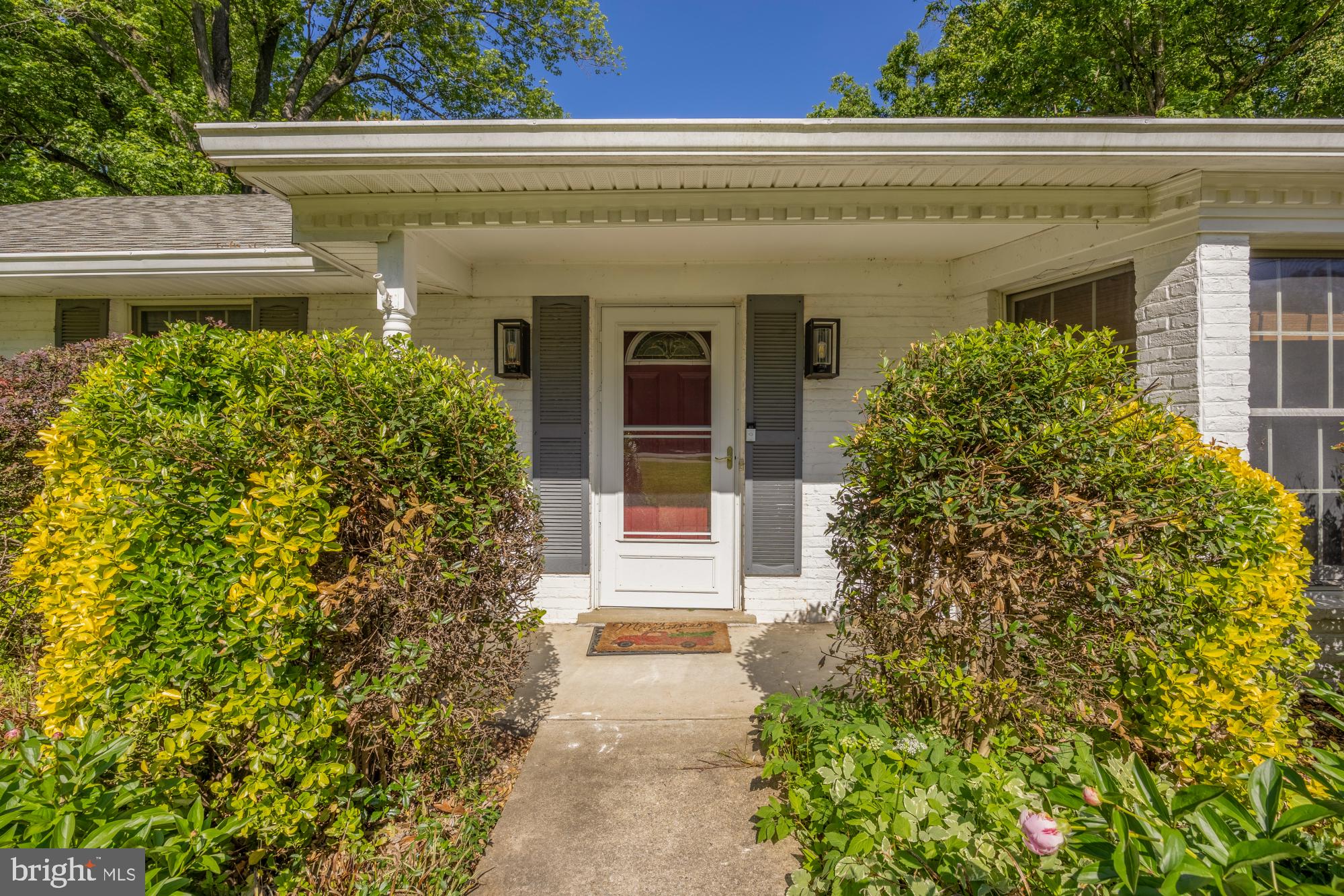 4721 Pickett Road Fairfax, VA 22032 - Photo 2 of 58