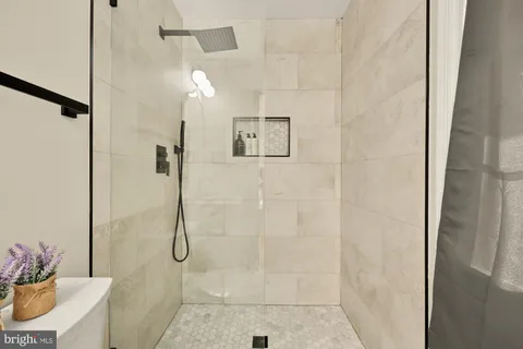 $985,000 | 4721 Pickett Road, Fairfax, VA 22032