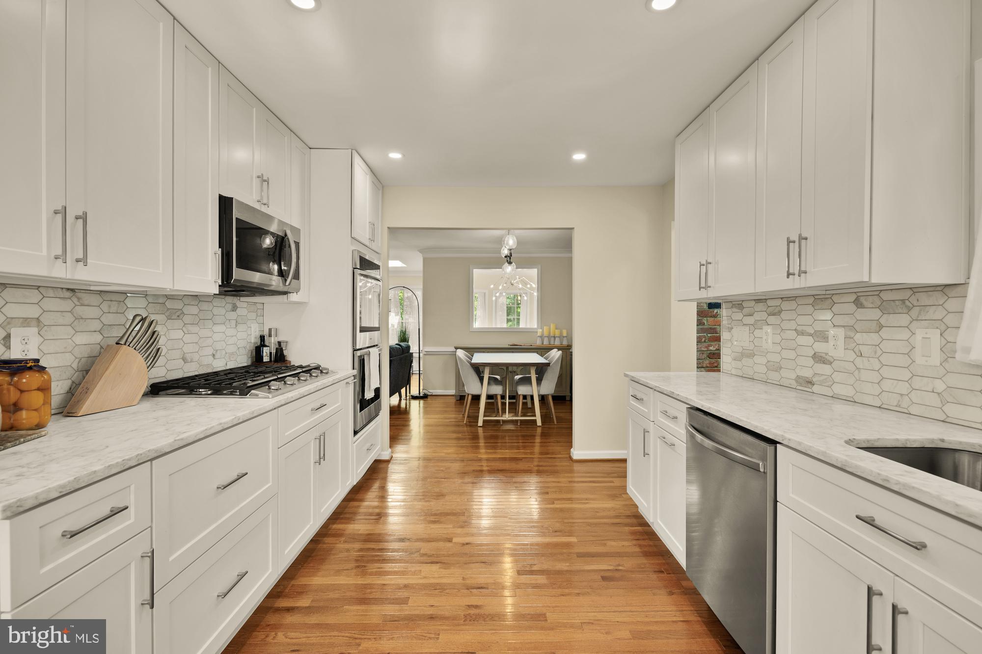 4721 Pickett Road Fairfax, VA 22032 - Photo 7 of 58