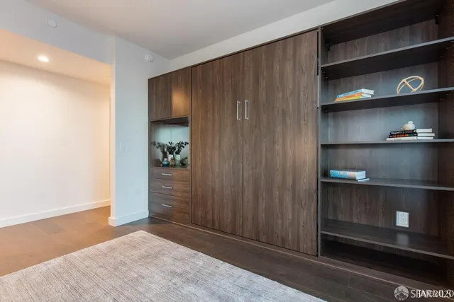 a view of a hallway with shelf