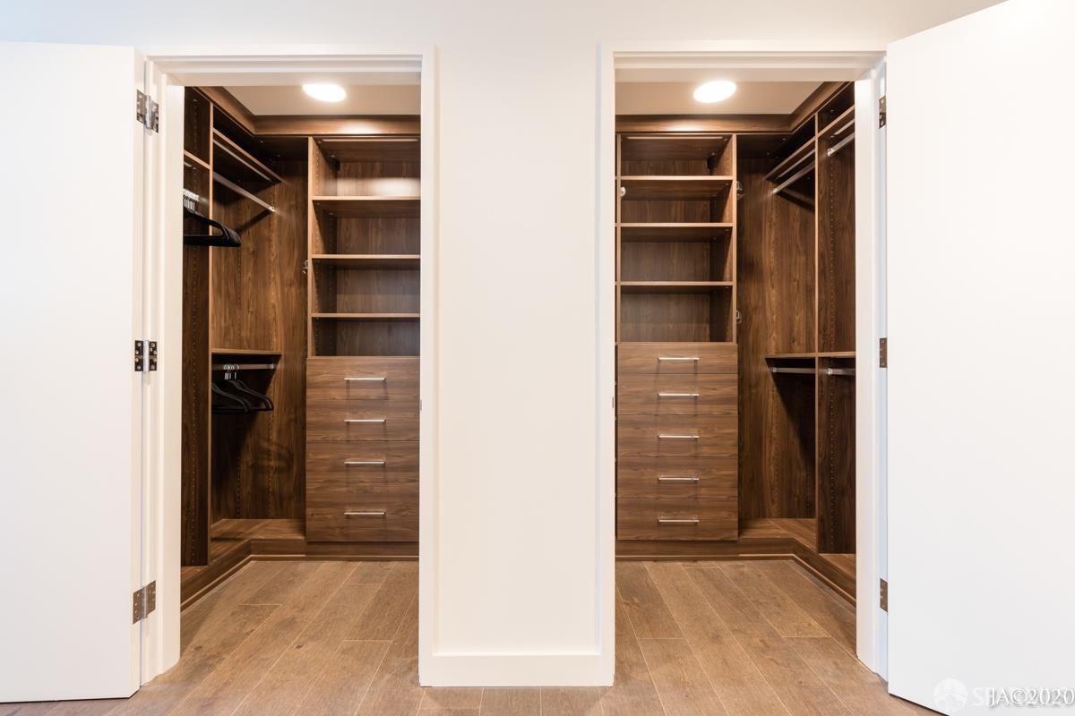 488 Folsom Street, Unit 4102 San Francisco, CA 94105 - Photo 7 of 46 a view of walk in closet with empty racks