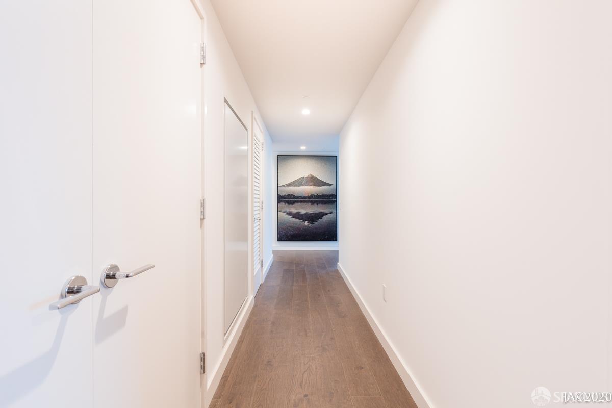 488 Folsom Street, Unit 4102 San Francisco, CA 94105 - Photo 8 of 46 a view of a hallway